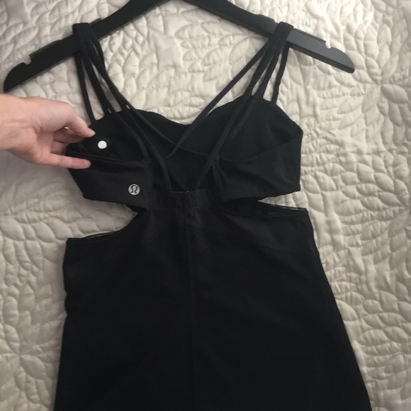 Lululemon Exquisite Tank built in bra black - Picture 15 of 16